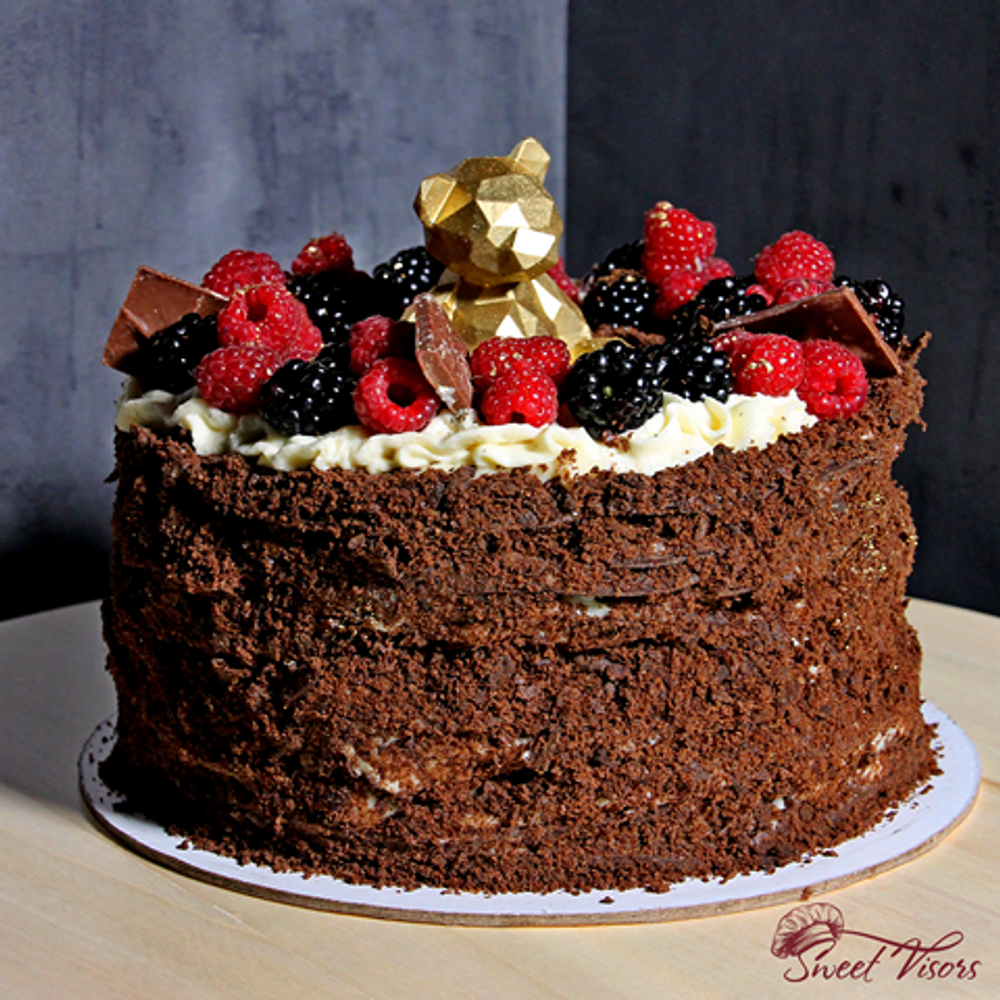 Декор торта Мишка в ягодах кондитерская Sweet Visors сладкие козырьки кондитер Светлана Дегтерева торт для торт для мальчика детский торт шоколадный наполеон торт класс торты на заказ СПБ вкусный торт на праздник торт на день рождения торт на юбилей домашний торт мальчик торт девочка торт ручной работы десерты на заказ купить торт заказать торт без мастики свит визорс свит висорс svit vizors svit visors sweet vizors