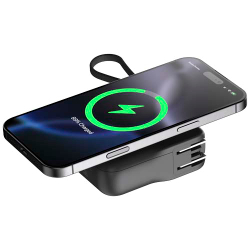 Дорожное зарядное устройство Xtorm TravelPro 3-в-1 мощностью 30 Вт 10 000 мАч