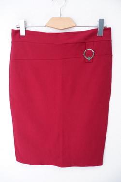 Юбка обтягивающего кроя 46 размер