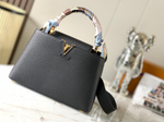 Louis Vuitton Capucines MM
