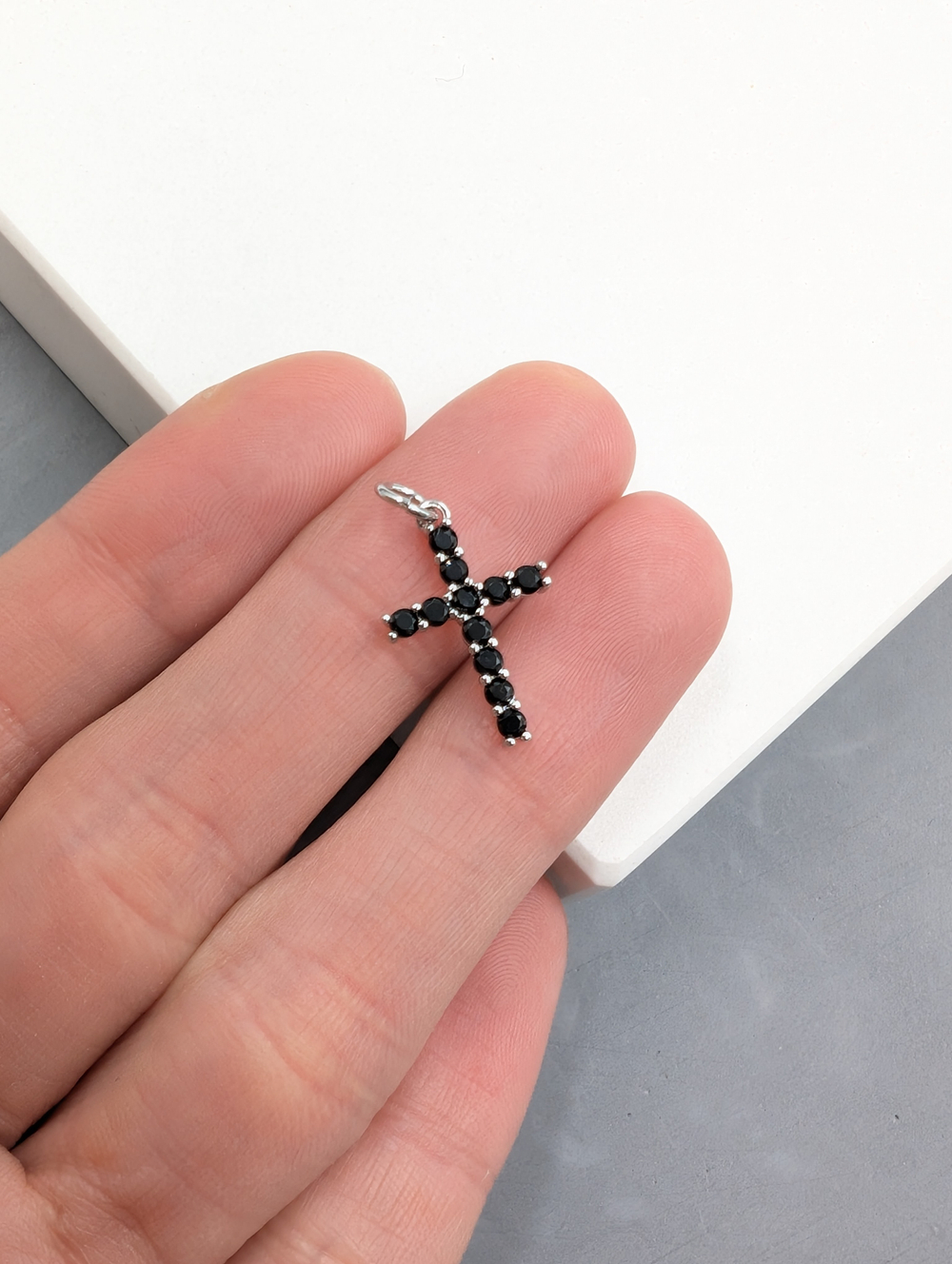 Подвеска крест черный, 16.5*12мм