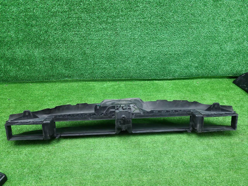 Воздуховод радиаторов нижний BMW X5 G05 (18-23)