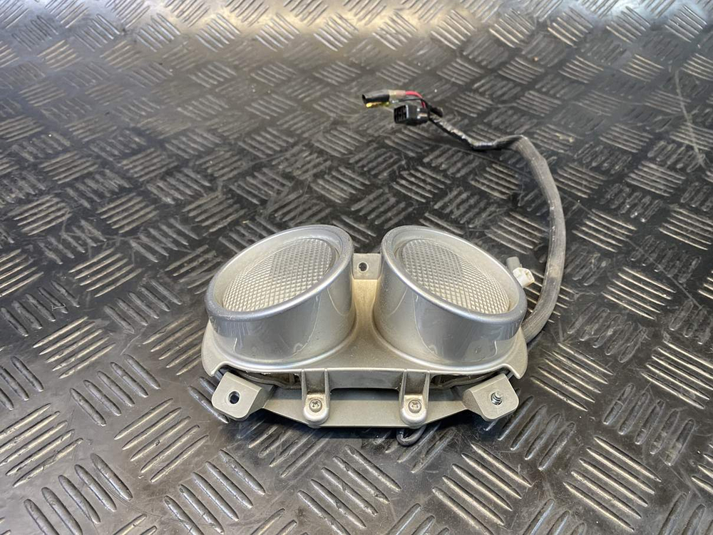 Стоп-сигнал Suzuki GSR400 (GK7DA)