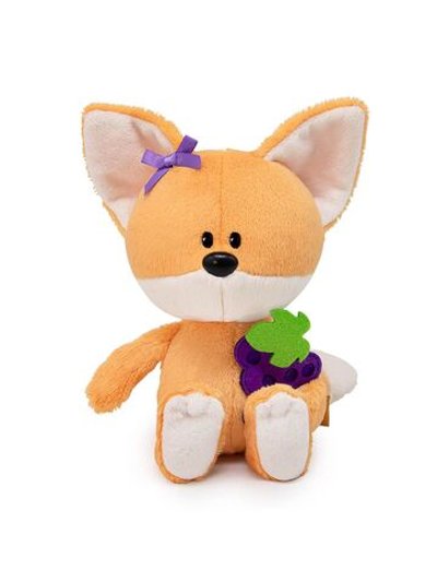 Мягкая игрушка Лисичка Лика с виноградом 15 см