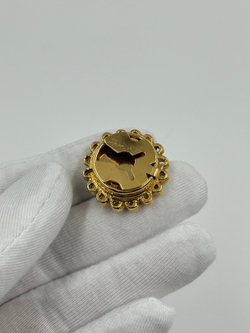 Накладка на пуговицу с фиолетовой вставкой