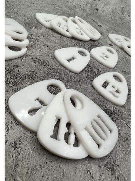 Номерки для гардероба прорезные