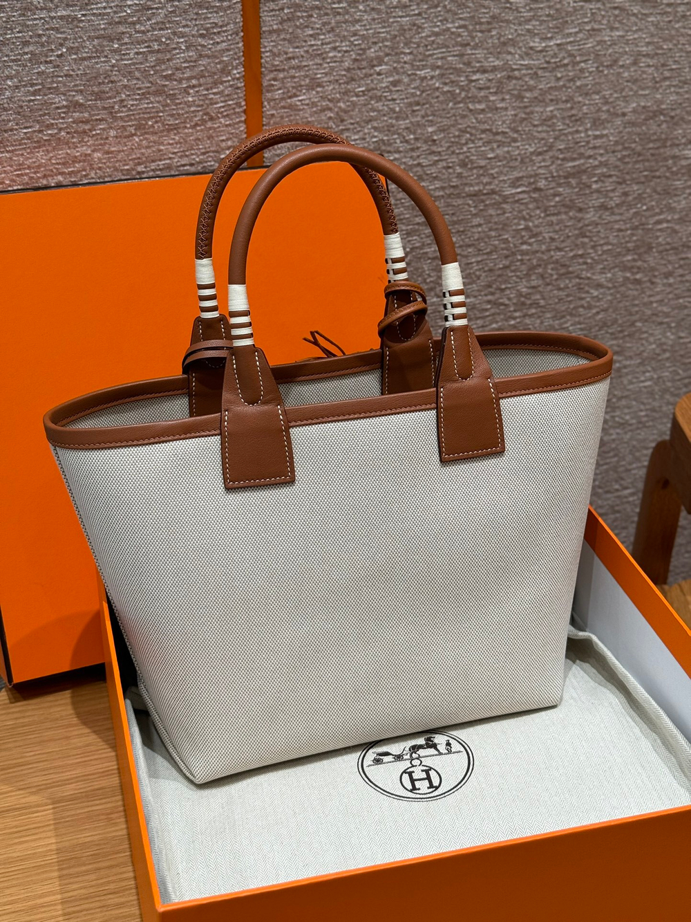 Hermes Steeple 28 cm