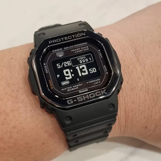 Наручные часы Casio G-Shock DW-H5600MB-1ER