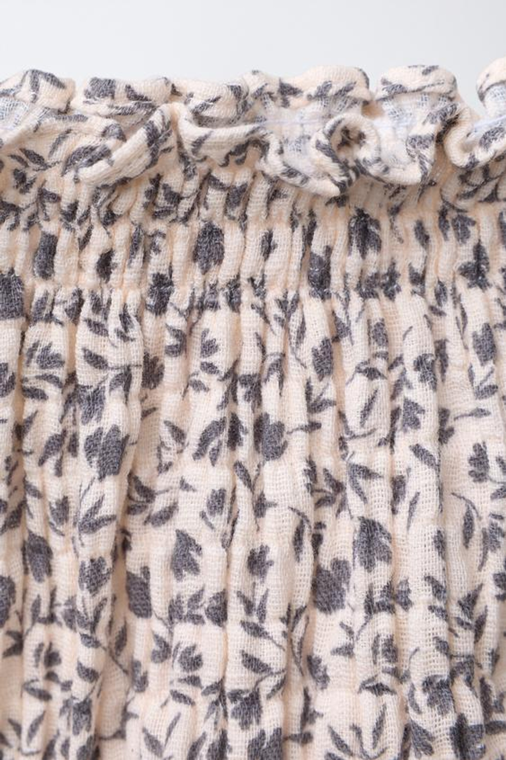 ZARA ТРУСЫ С ЦВЕТОЧНЫМ РЕЛЬЕФОМ, ЭКРЮ