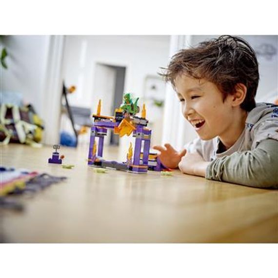 Lego konstruktor City 60359 Dunk Stunt Ramp Challenge