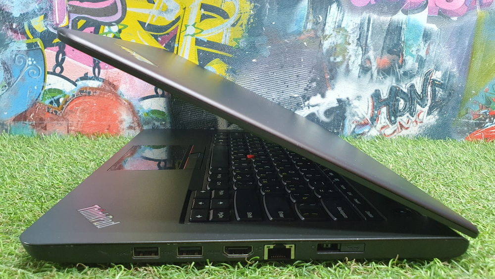 Ноутбук Lenovo i5-6/8 Gb/M360 2Gb