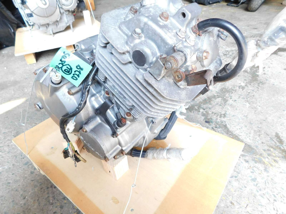 Двигатель Suzuki DR250S SJ44A 1991