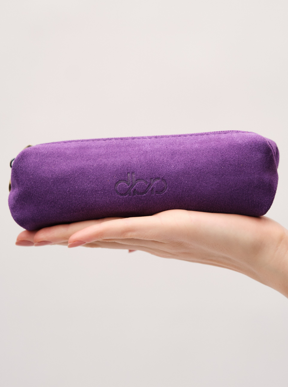 Замшевая косметичка DBR 15-11 фиолетовая гуашь