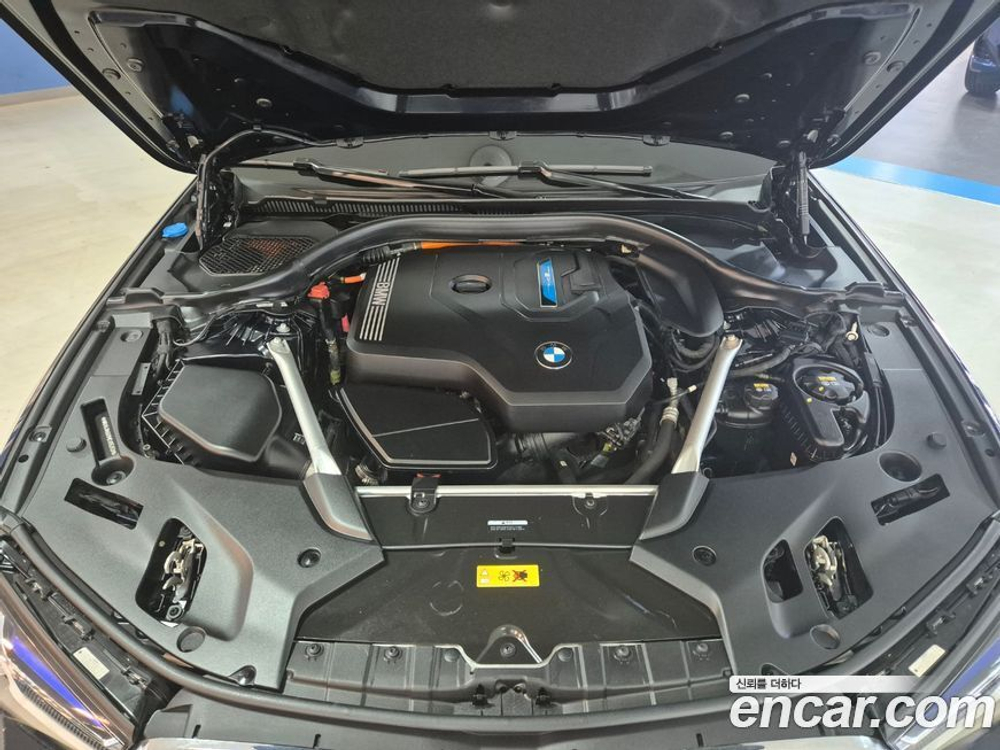 BMW 5 Series (G30) 530e M Sports (07.2021)