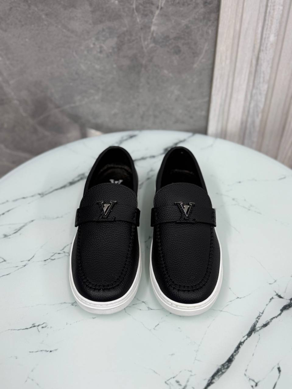 Лоферы Louis Vuitton