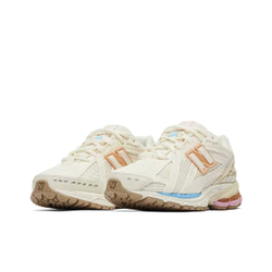 New Balance 1906R "Pink Sugar"
