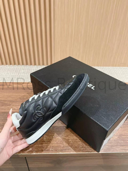 Черные женские кроссовки Chanel