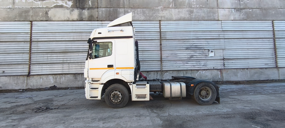 КамАЗ 5490 4x2 Седельный тягач 5490-S5 (Дизельный, 12,0 л, 401 л.с., АТ)