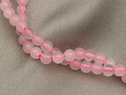 Розовый кварц 6,3мм (нить)