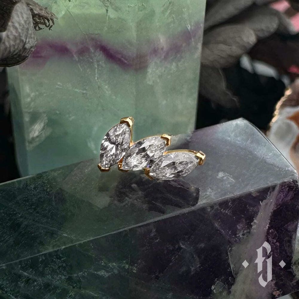 Кластер "Plume" - Желтое золото - White CZ