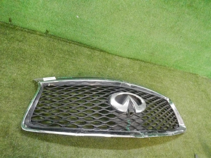 Решетка радиатора Infiniti QX60 (2016-2020)