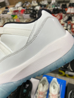 Jordan 11 Retro Low Legend Blue