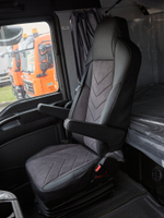 Чехлы Люкс Sitrak MAX; SITRAK C7H с 2024 г (экокожа, черный, серая вставка)