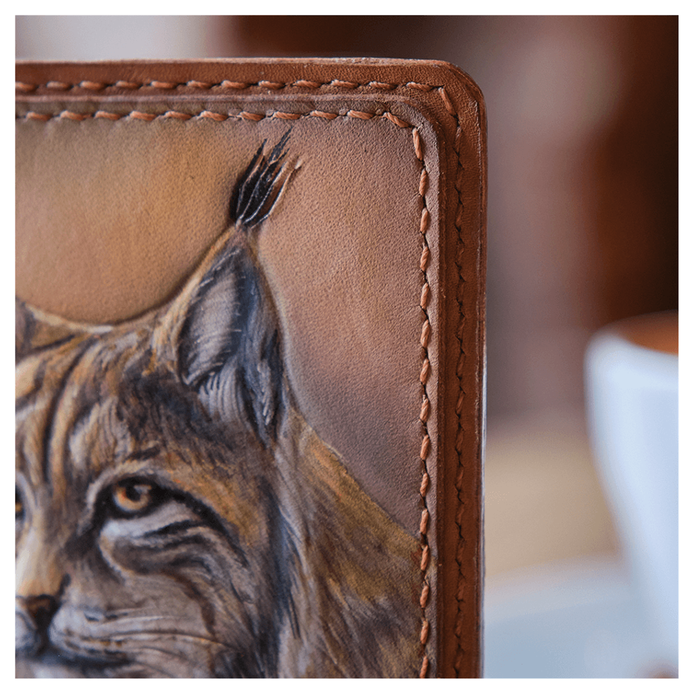 Кожаная обложка на паспорт «Рысь»