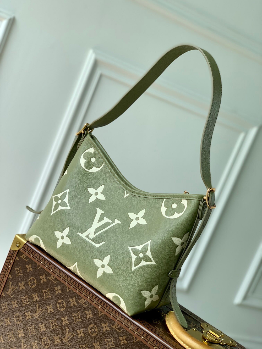 Louis Vuitton CarryAll PM