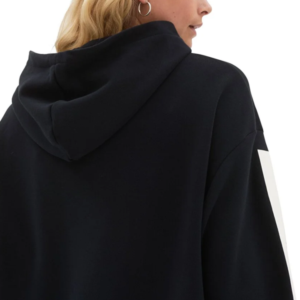 Толстовка New Balance Logo, UT23504-BK