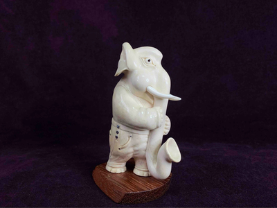 «Саксофонист»