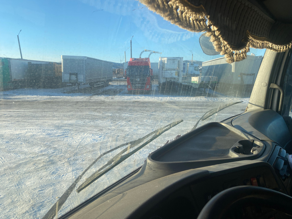 КамАЗ 65206 6x4 Седельный тягач 65206-005-87(S5) (Дизельный, 12,0 л, 401 л.с., МТ)