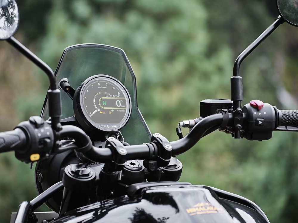 Royal Enfield Himalayan 450 Kamet White (Premium / бескамерные шины)