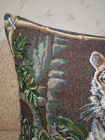 Декоративная гобеленовая наволочка для интерьерной подушки Тигр 68х47