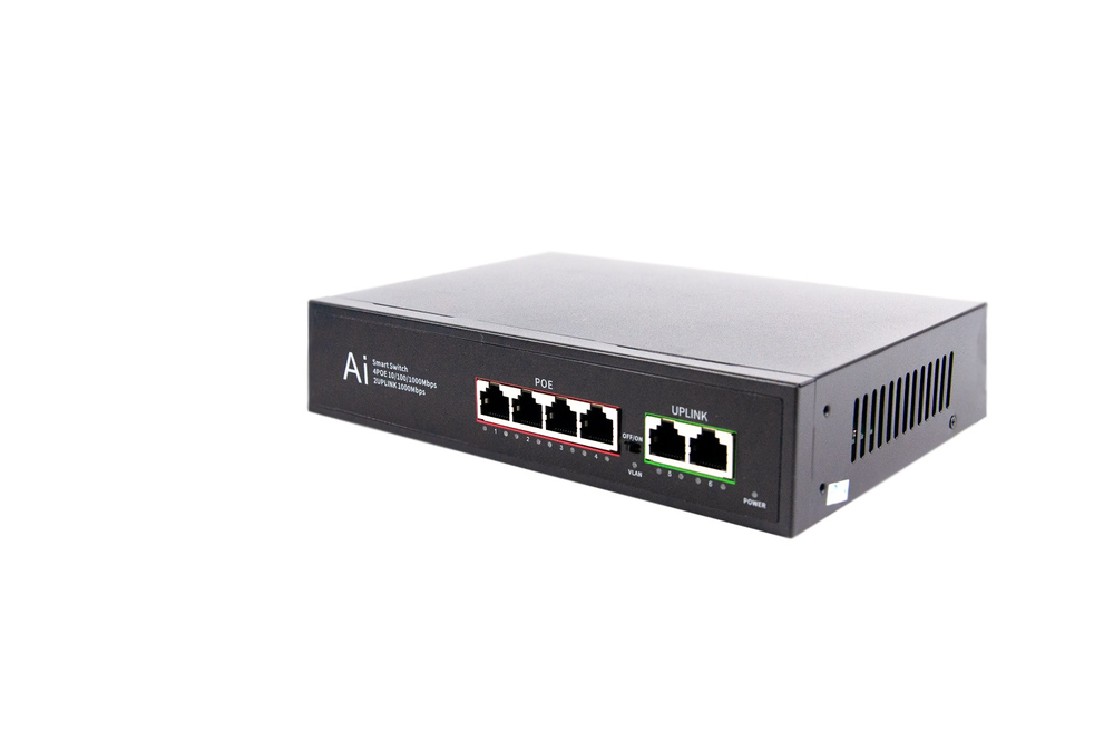Коммутатор-свитч DPTEK DK1000, 4 порта RJ45 PoE 1Гбит/с, 2 порта Uplink 1Гбит/с