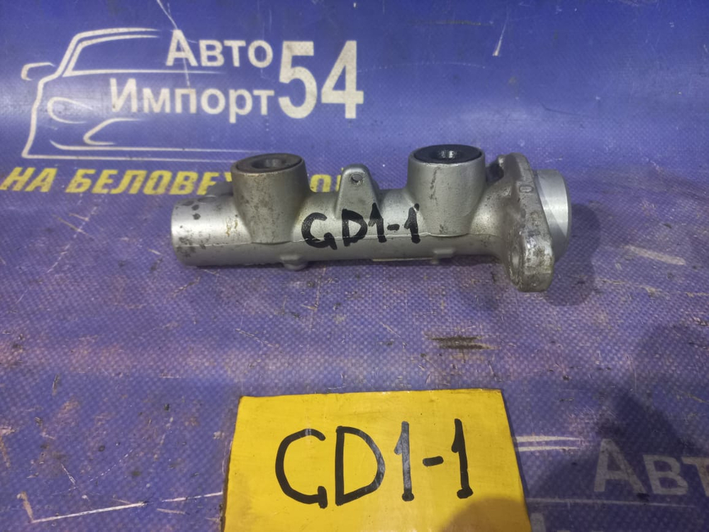 Главный тормозной цилиндр Honda FIT 2008