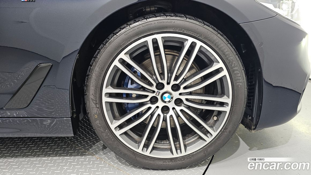 BMW 5 Series (G30) 530i xDrive M Sports Plus (09.2019)