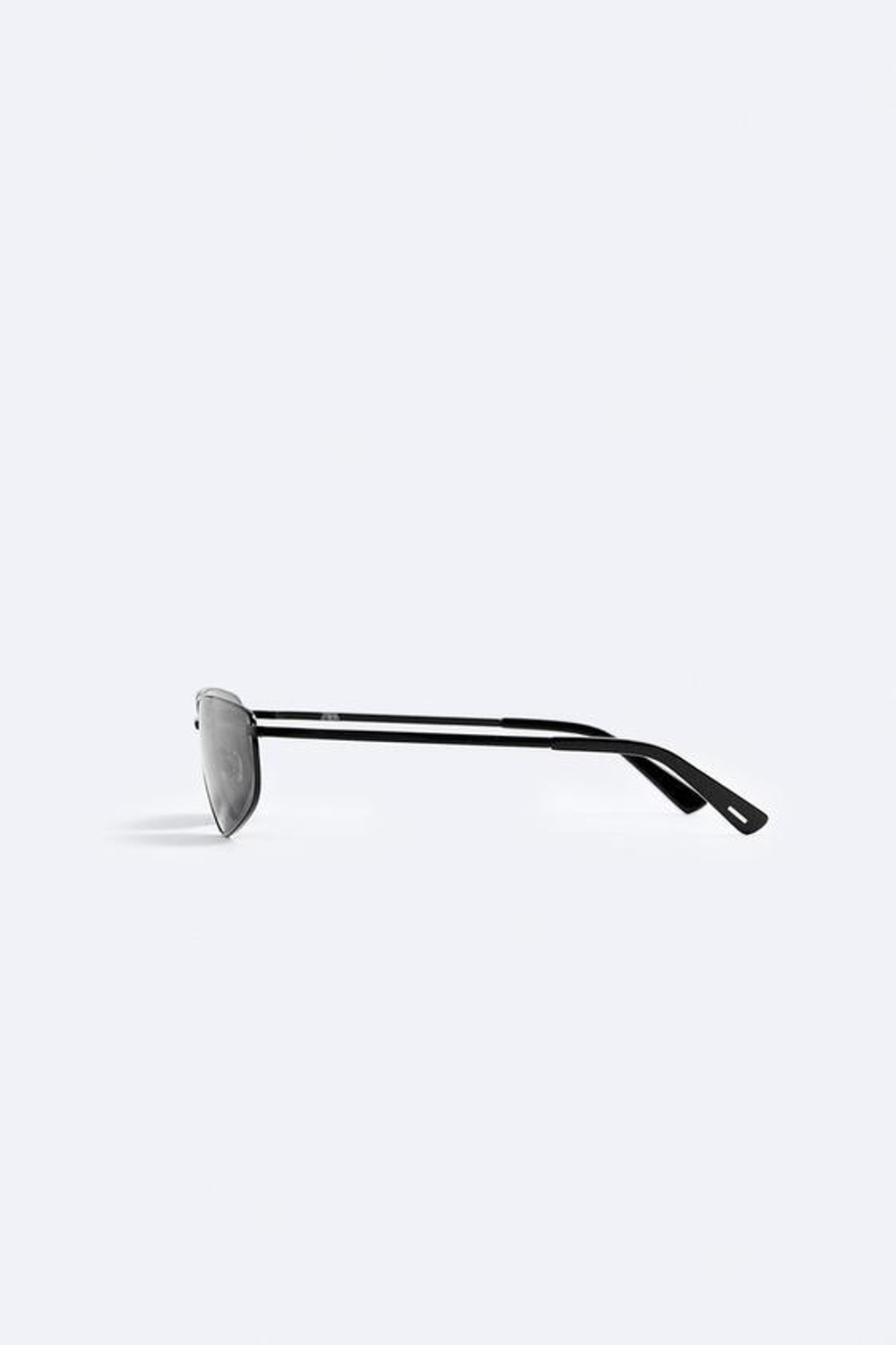 ZARA СОЛНЦЕЗАЩИТНЫЕ ОЧКИ В ОВАЛЬНОЙ ОПРАВЕ, ЧЕРНЫЙ