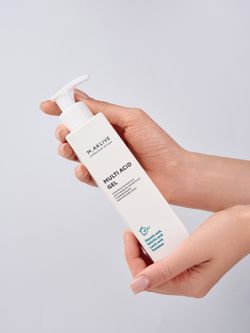 M.Aklive Мультикислотный гель для умывания, 200 мл