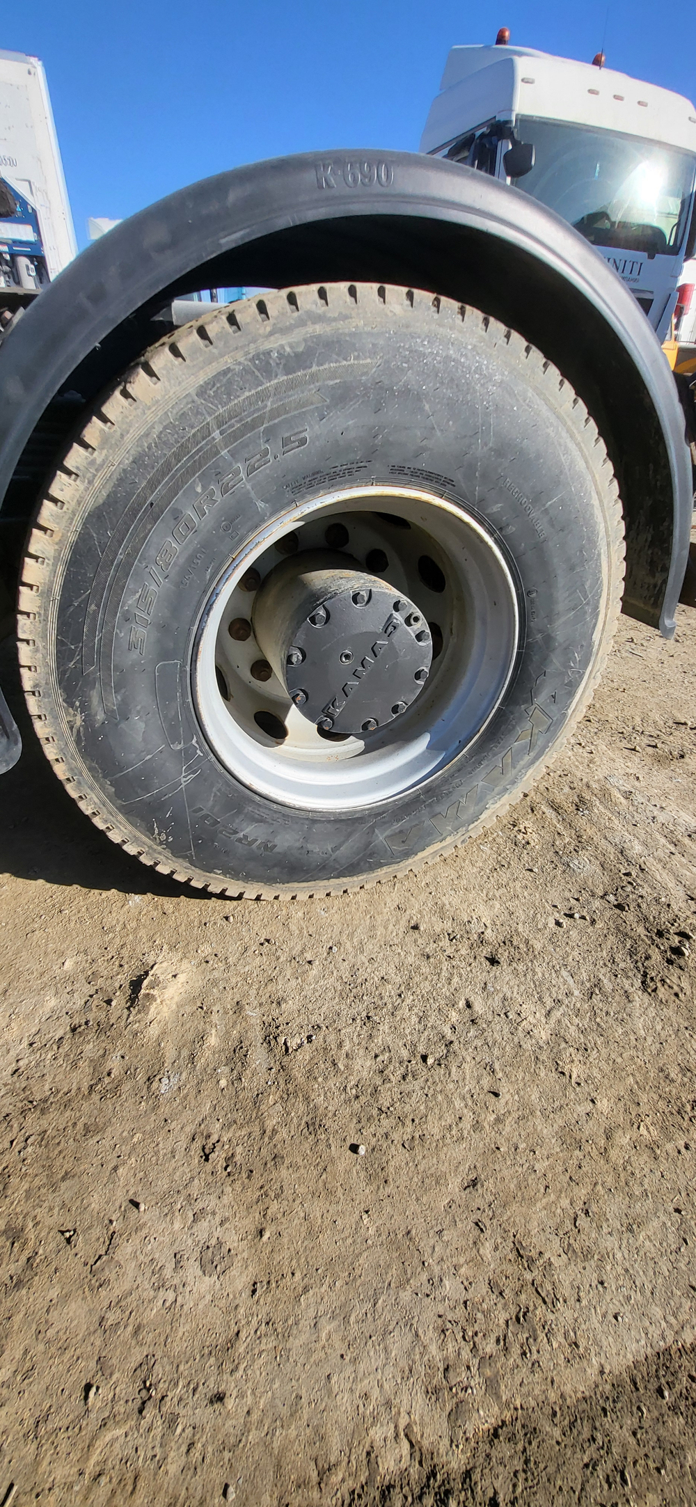 КамАЗ 65806 6x4 Седельный тягач с КМУ 65806-0002-68(T5) (Дизельный, 12,0 л, 428 л.с., МТ)