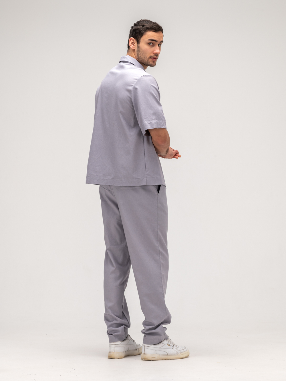 Костюм мужской льняной. Рубашка с брюками.Грей