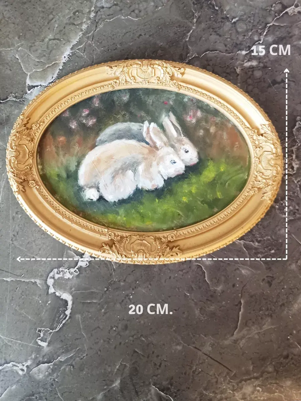 Картина овальной рамке