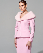 Приталенный жакет "Принцесса Монако" из итальянского крепа с меховой отделкой