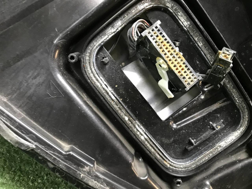 Битая Фара правая Mercedes E W213 (2020-2023) LED