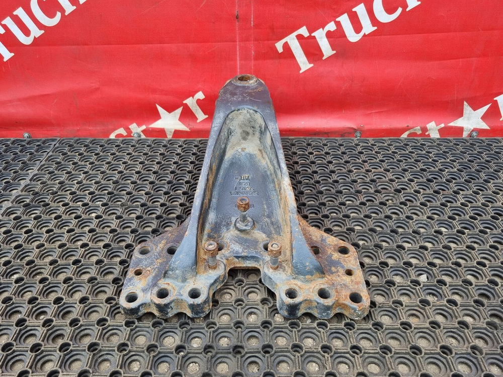 Кронштейн полурессоры задний