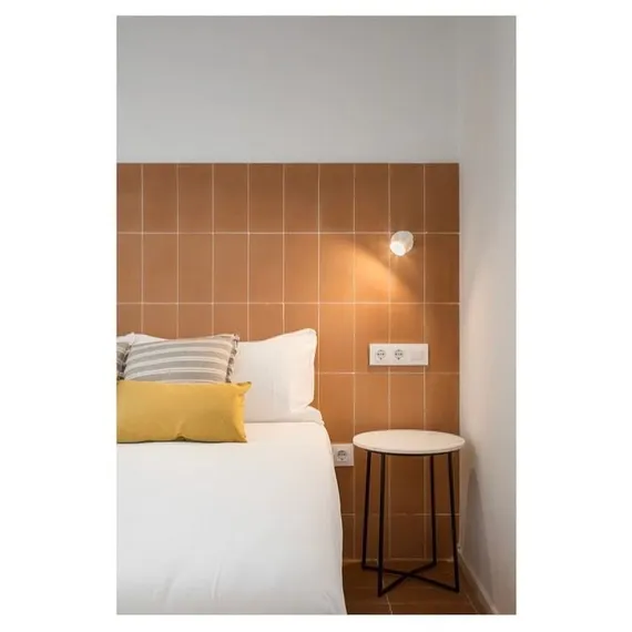 Журнальный столик Burnet, белый мрамор