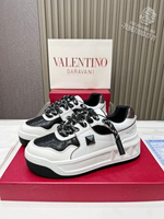 Кроссовки Valentino