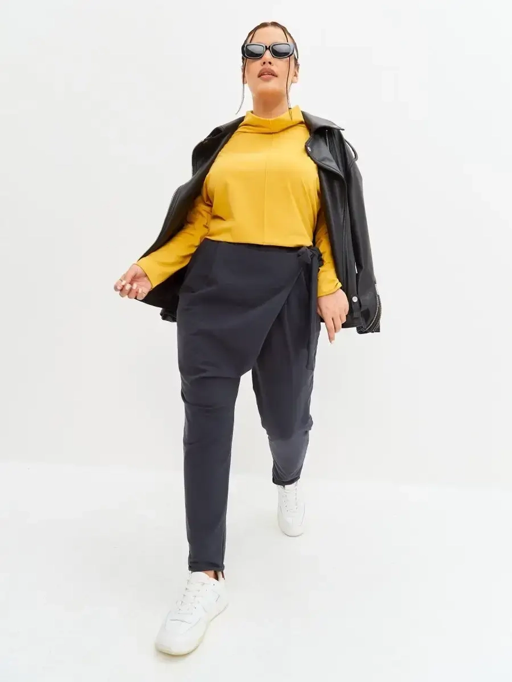 Штаны оверсайз на завязках с запахом большие размеры