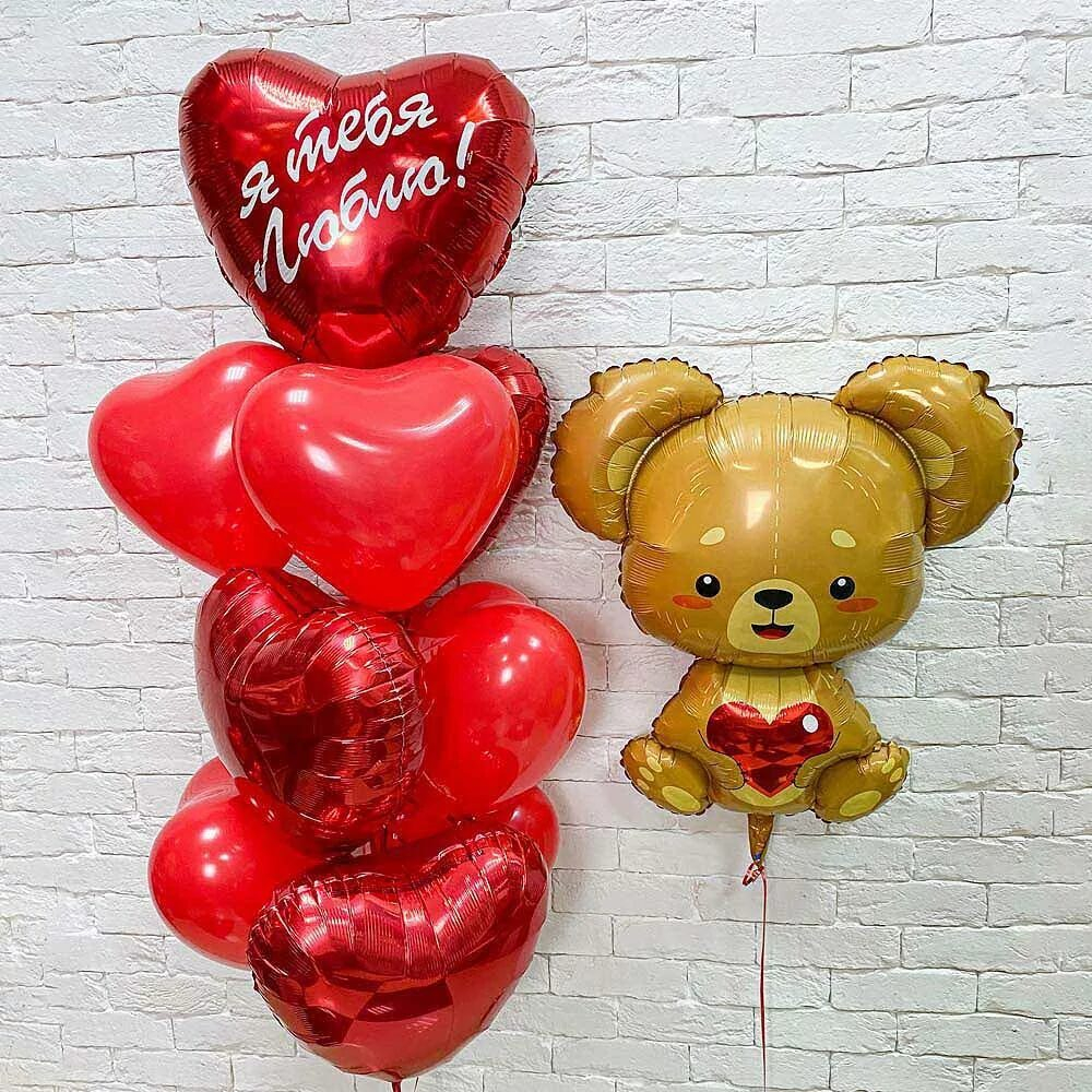Композиция из воздушных шаров для влюбленных с мишкой
