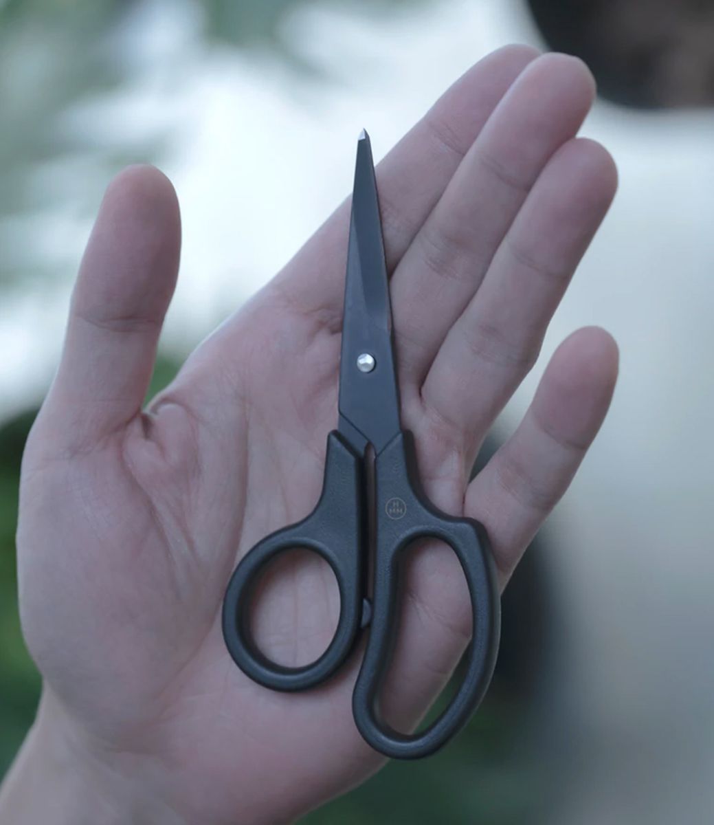 HMM Exacto Scissors Black — ножницы с чехлом